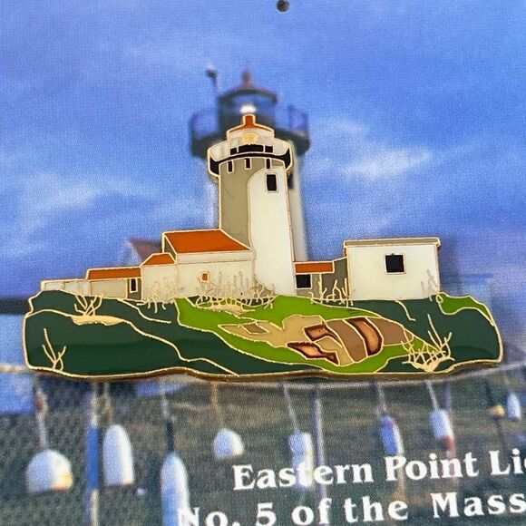 Collectible Enamel plated on 14 K Gold Massachusetts Lighthouse pins 2003 - Picture 7 of 14